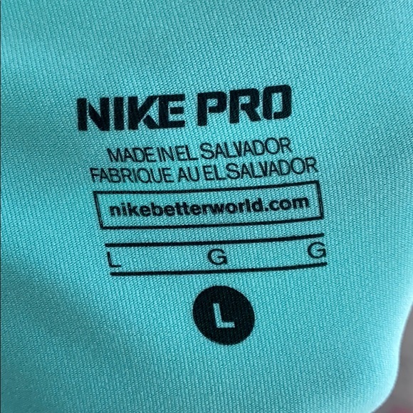⭐️ SOLD ⭐️ (3/$25) Nike Pro Workout Tank Top - Picture 5 of 6